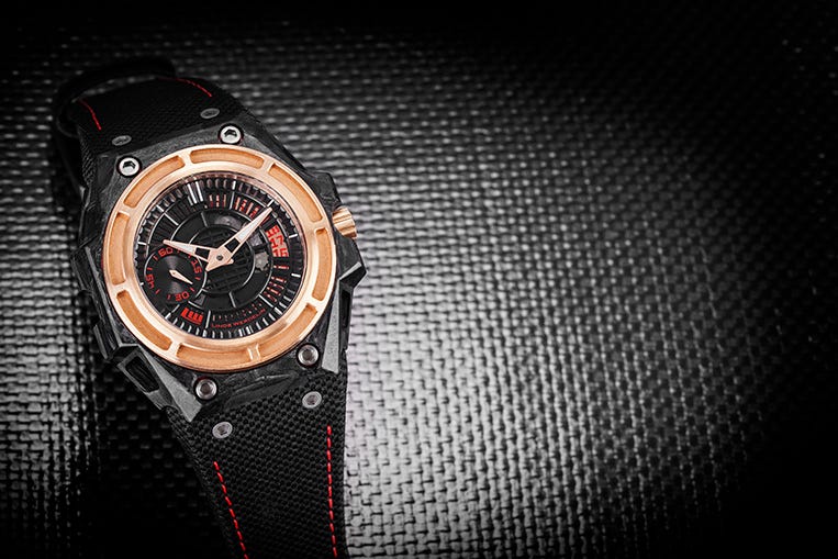 Linde Werdelin carbon watch